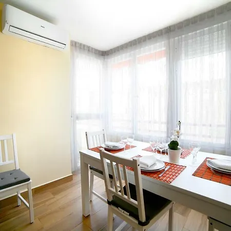 Apartment Apartamento Con Parking Union 45